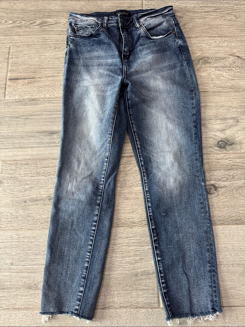 Judy Blue Faded Blue Straight-Leg Jeans